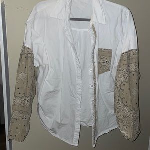 Long sleeve puffed button down